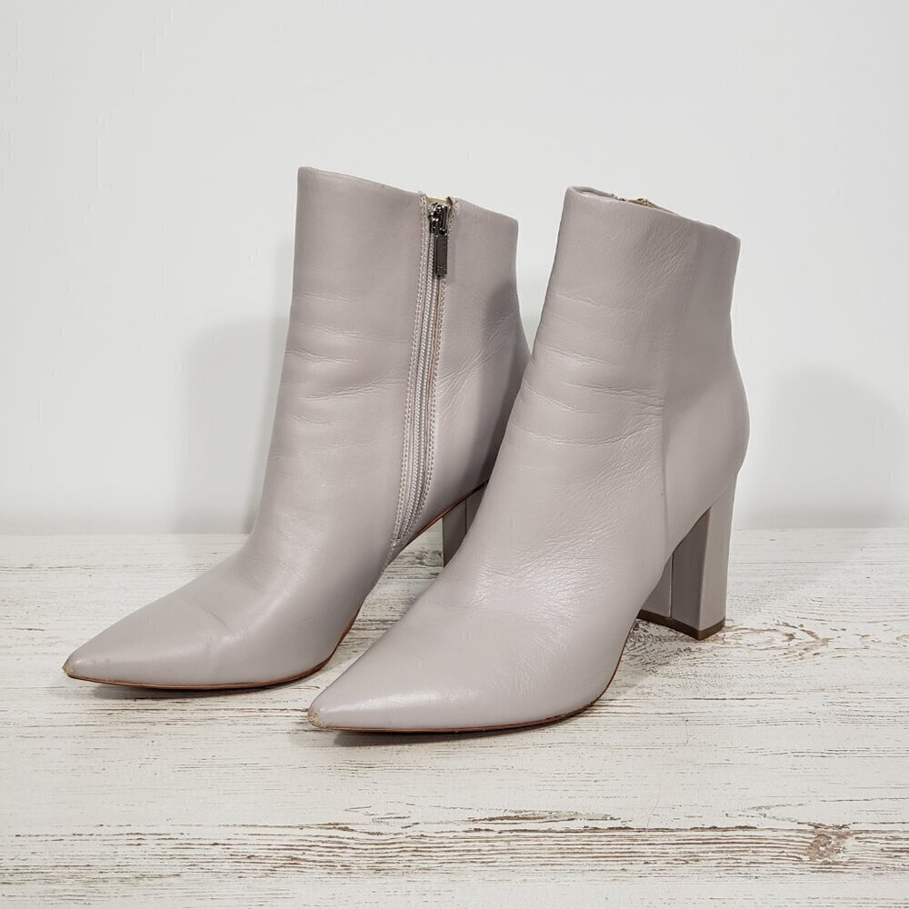 Marc Fisher Taupe Grey Leather Bootie 3.5" Heel Size 8.5 - Picture 1 of 8